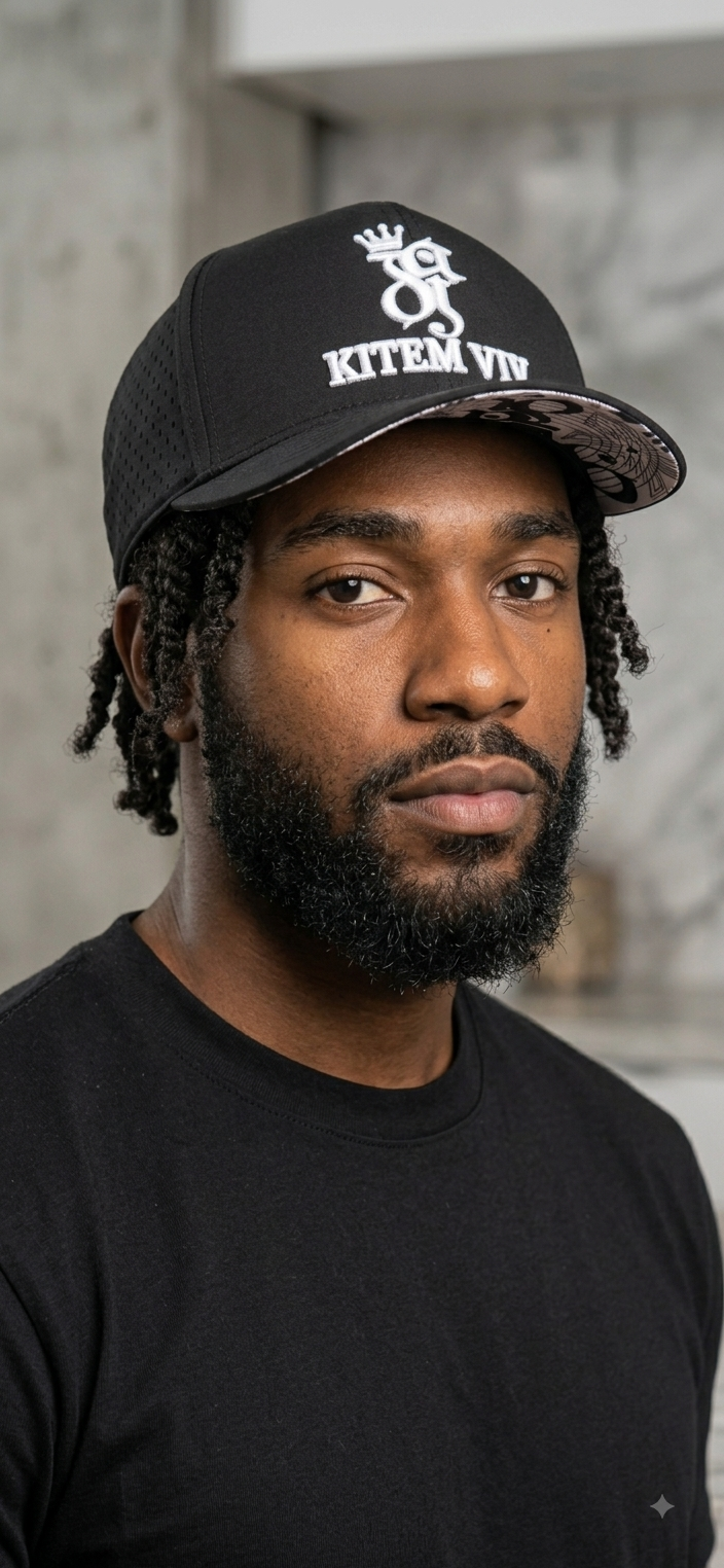 "KITEM VIV" Statement Snapback — Black