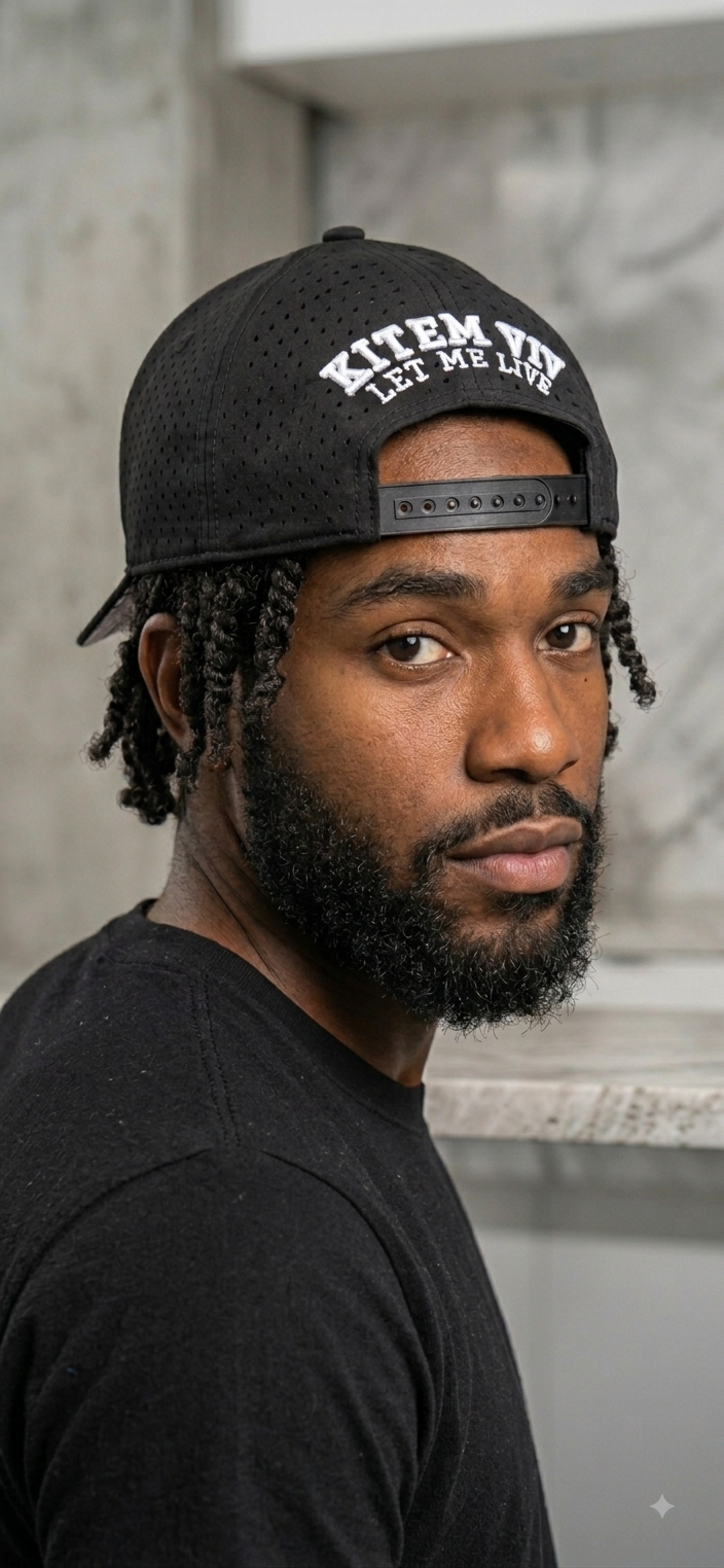 "KITEM VIV" Statement Snapback — Black